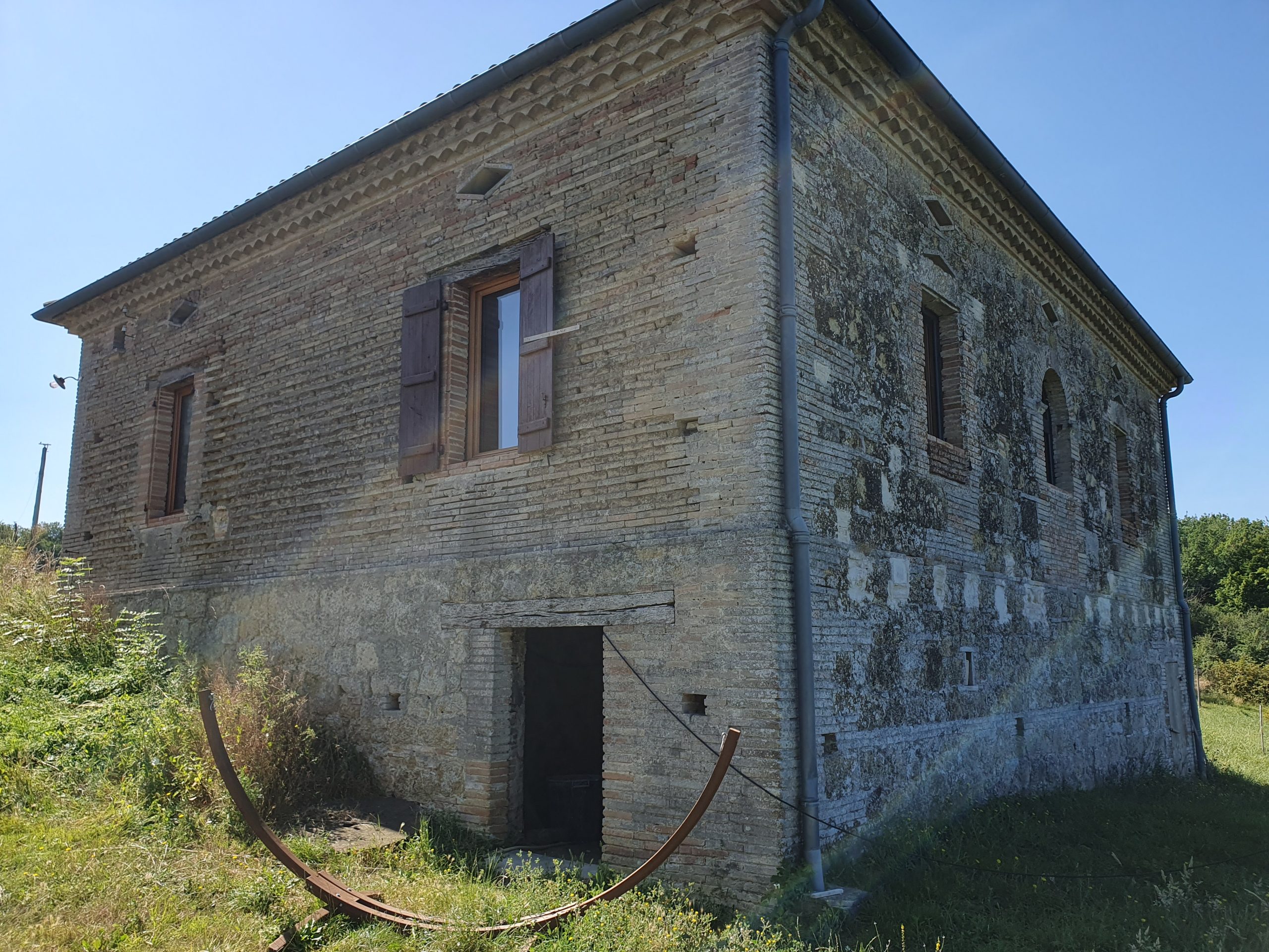 Etudes thermiques pour la rénovation d'une ancienne bâtisse en terre crue